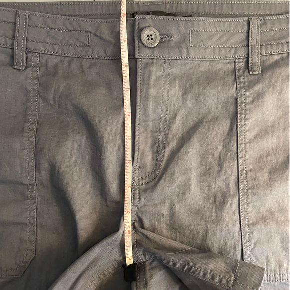 Prana Grey Elle Shorts Size 14/32 5 Inch Inseam Cotton Stretch Mid Rise - Picture 9 of 12